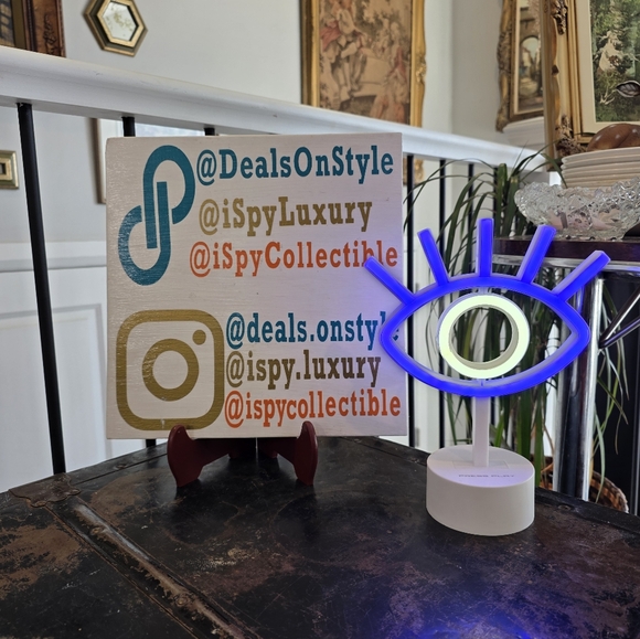 Meet your Poshers Kyle & Tishon (from Dealsonstyle & iSpyLuxury) - Picture 15 of 16